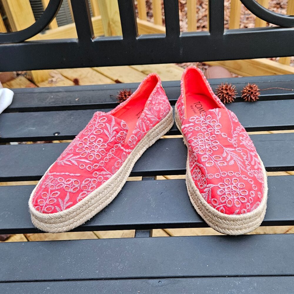 Toms Coral Embroidered Espadrille Slip-On Flats